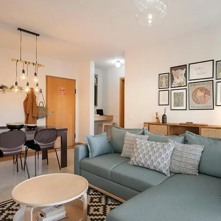 Comboio I By An Island פונשל