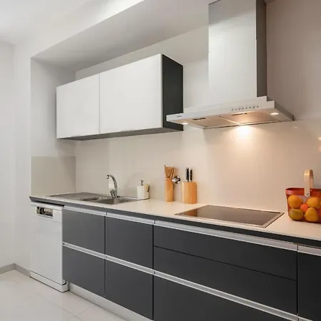 Comboio I By An Island * פונשל