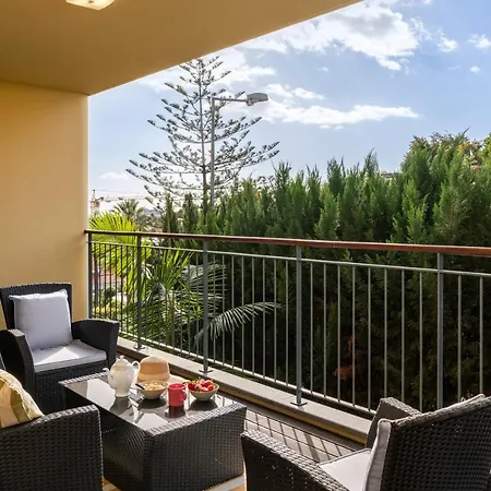 Comboio I By An Island Apartment