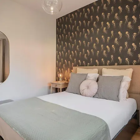 Comboio I By An Island Apartment Funchal (Madeira)