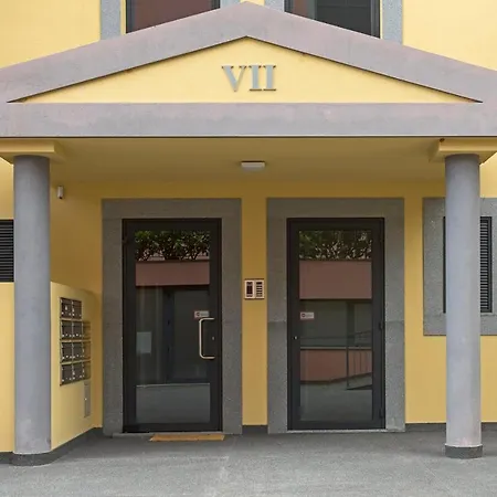 Comboio I By An Island *